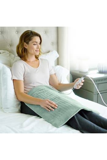 Extra-Wide Weighted Heating Pad P740