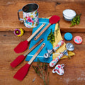 10-Piece Baking Tools Set with Sifter, Scoops, Spatulas, and Clips, Red C127