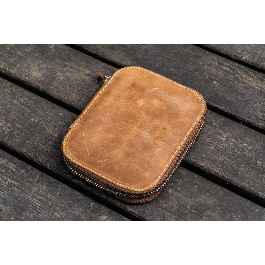Crazy Horse Brown Zippered 10 Slot Pen Case F231