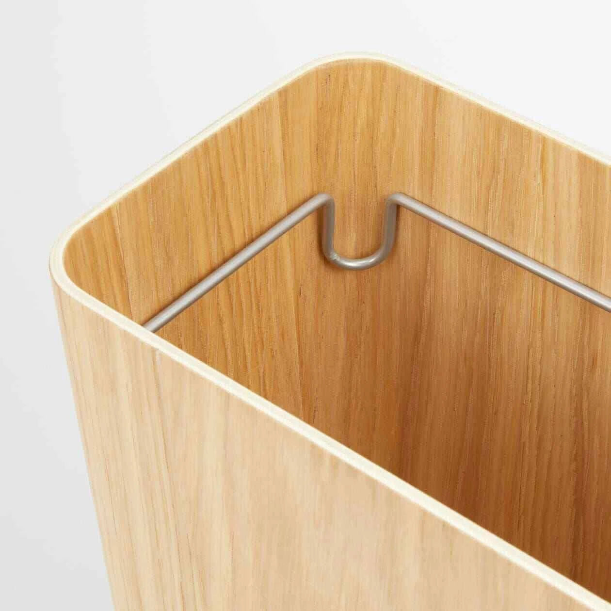 Oak Wood Trash Can with Lid D737340