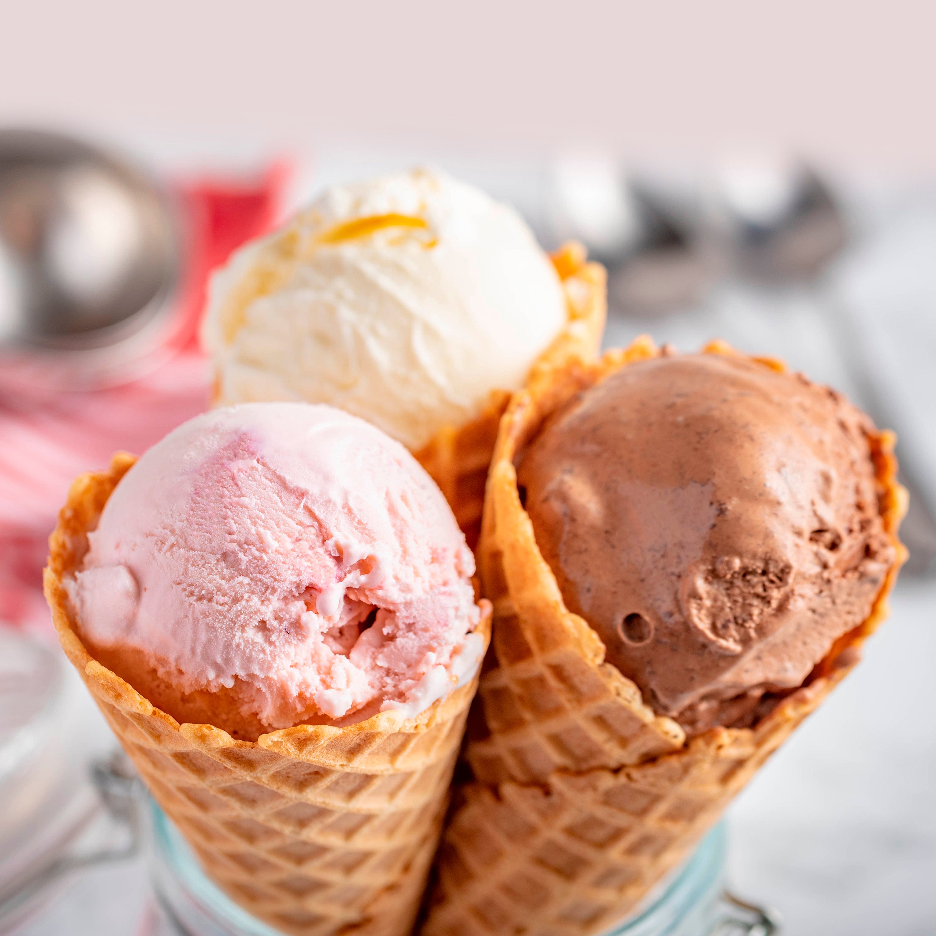 Electric Ice Cream Maker with Candy Crusher V15863