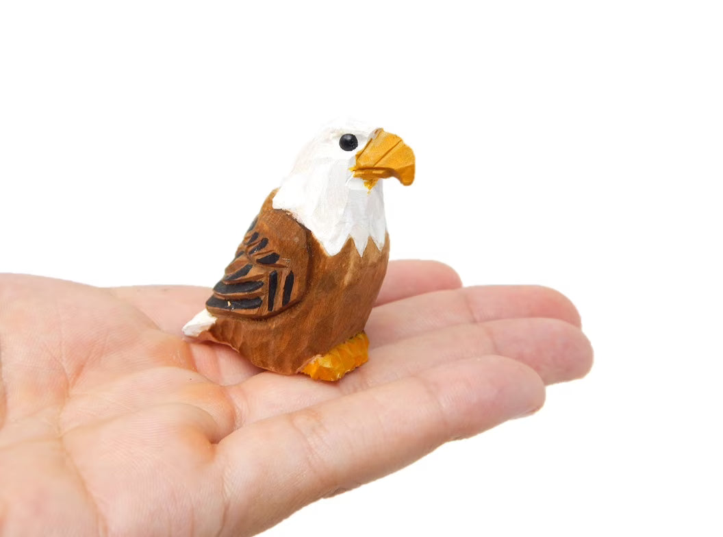 Small Wood Bald Eagle Figurine Statue Z31863