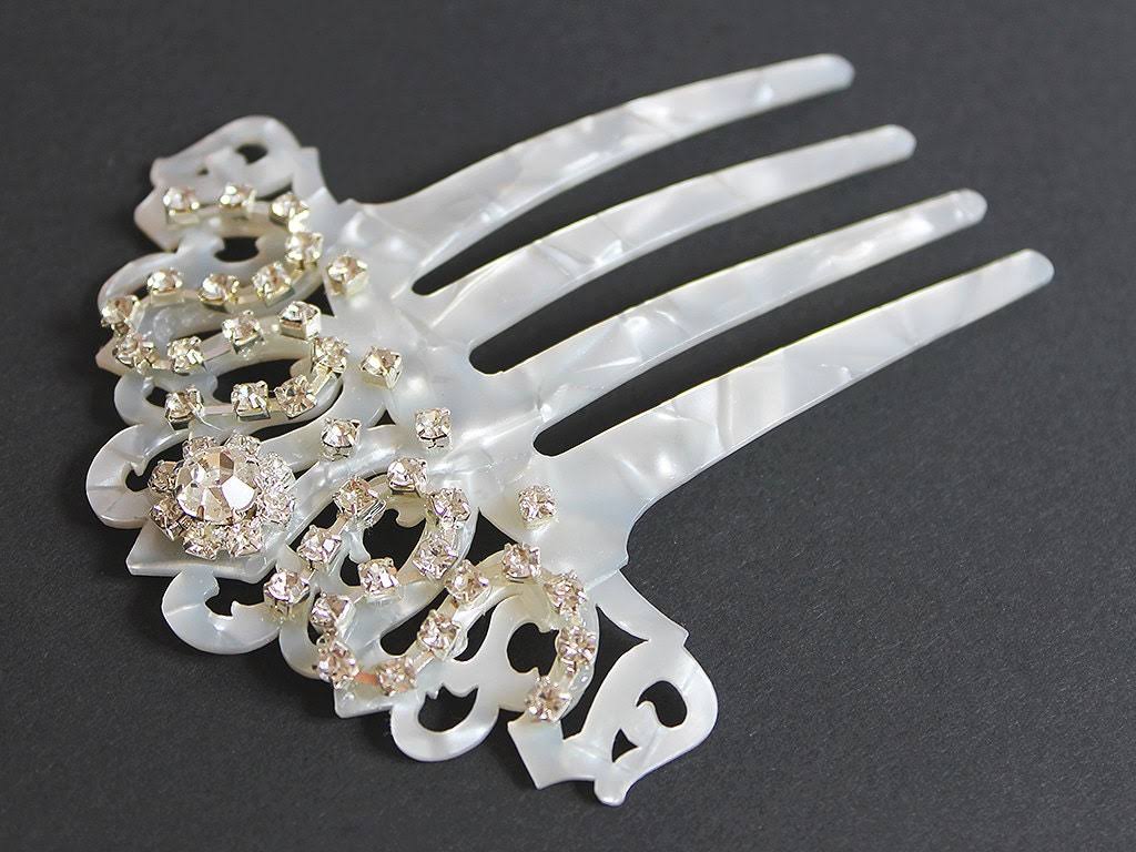 Mother of Pearl Rhinestone Bridal Hair Comb M948096