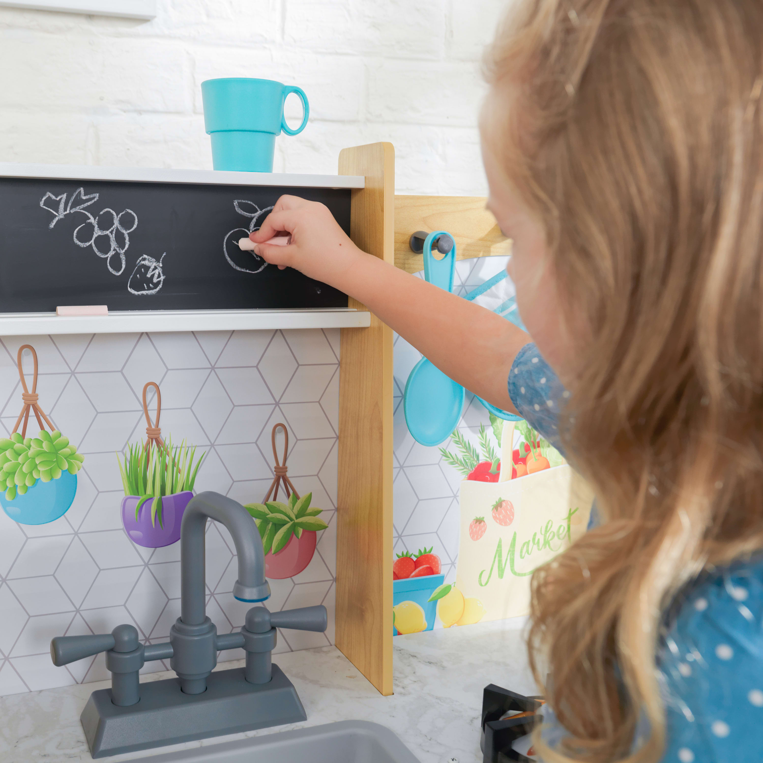Play Kitchen with Lights and Sounds, Working Ice Maker and 22 Accessories H643600