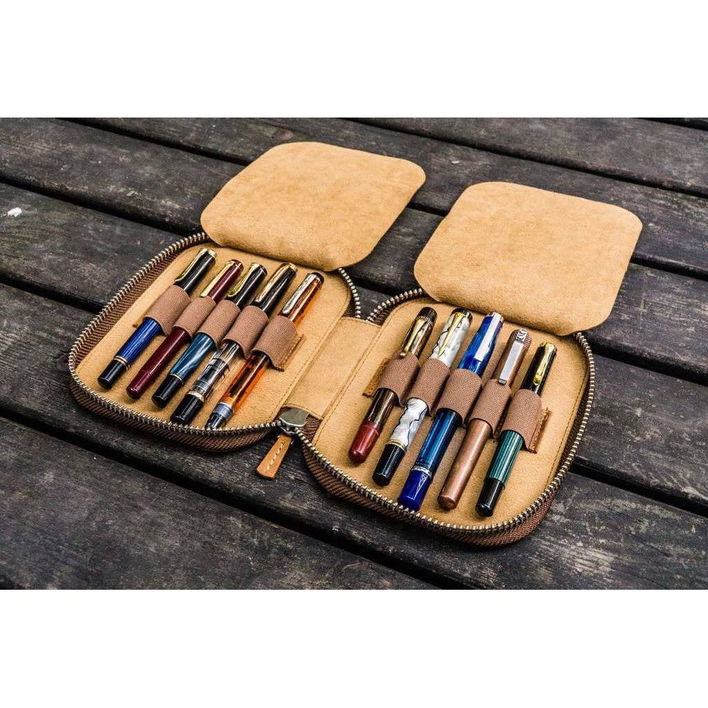 Crazy Horse Brown Zippered 10 Slot Pen Case F231