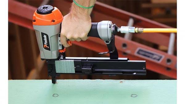 16 Gauge 15/16 Wide Crown Stapler O1107