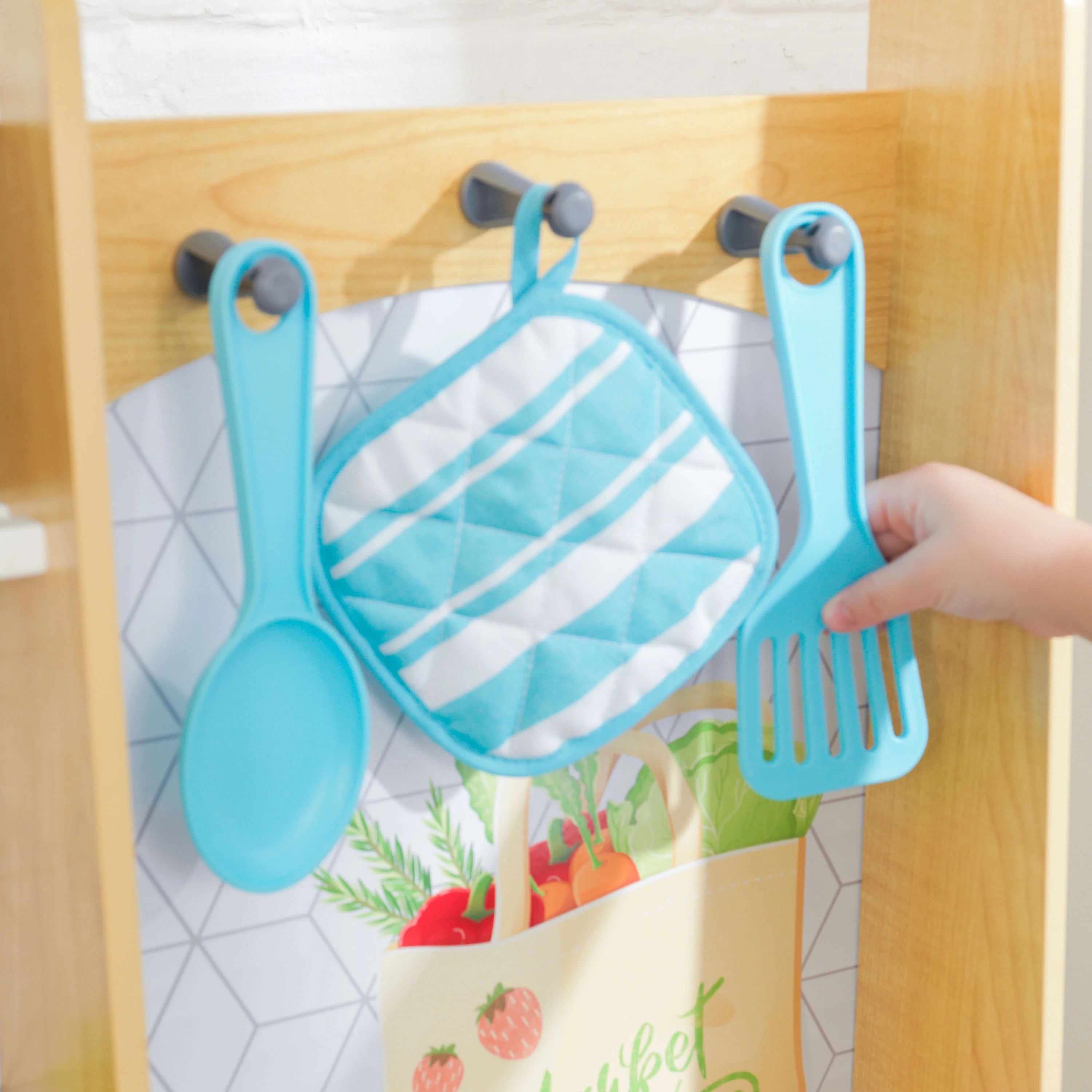 Play Kitchen with Lights and Sounds, Working Ice Maker and 22 Accessories H643600