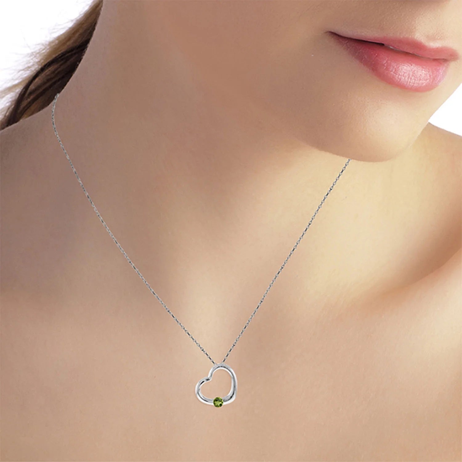 14k White Gold Open Heart Peridot Pendant Necklace B39906